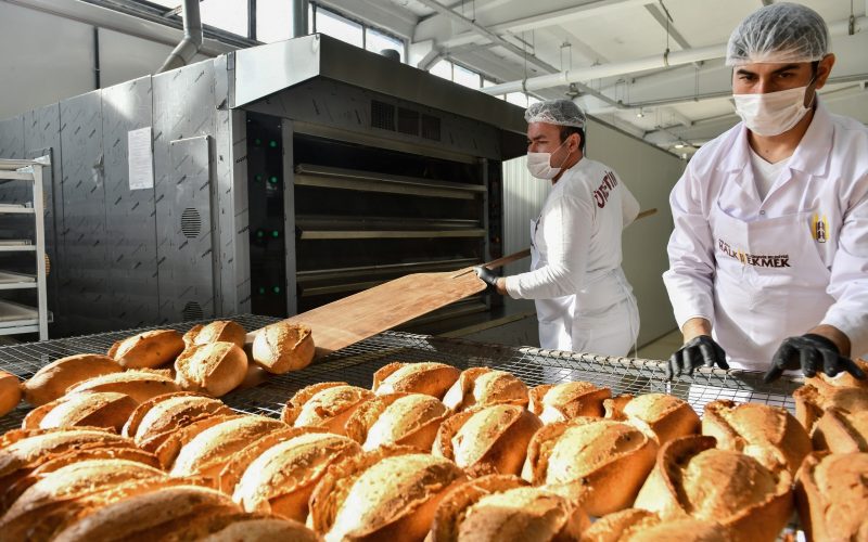HALK EKMEK FABRİKASI TARİHİNDE “İLK” KEZ 4 ÇEŞİT EKŞİ MAYALI EKMEK ÜRETEREK SATIŞA SUNDUK